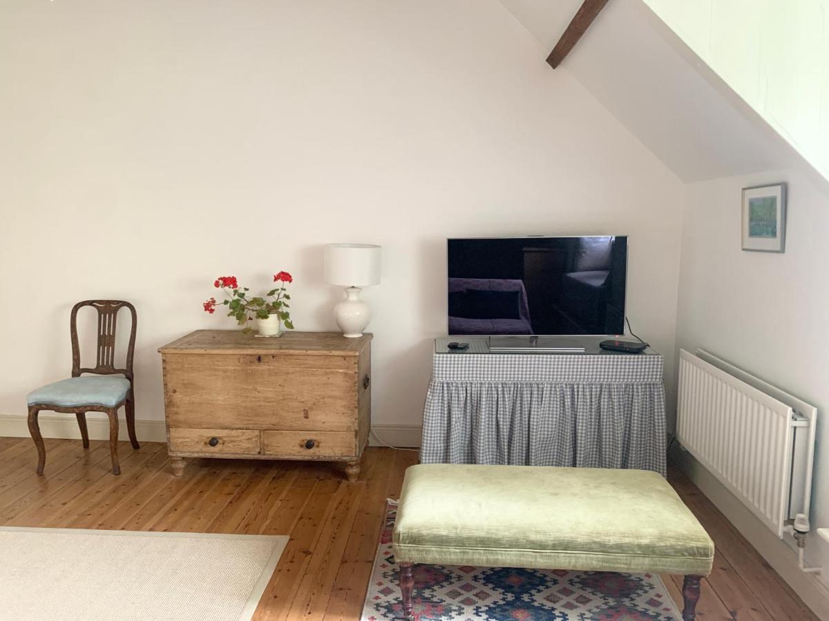 Dalton House Bed And Breakfast Екстер'єр фото
